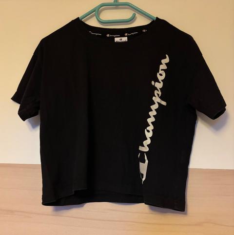 Champion Schwarzes Champion Basic T-Shirt mit Samt Logo kurzärmelig Size M