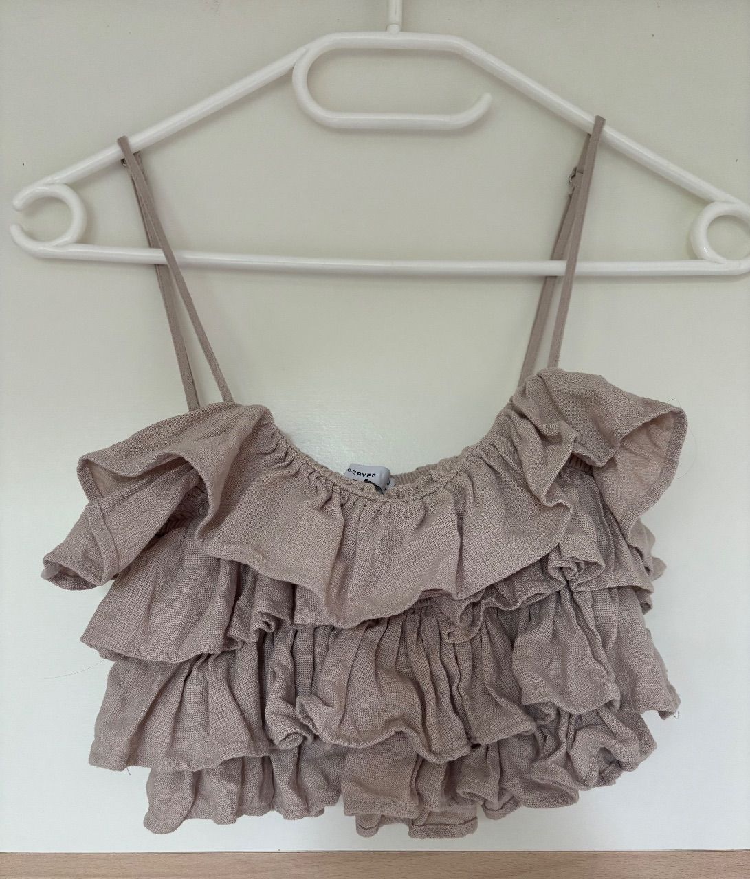 Reserved Schickes Rüschen Crop Top mit Spaghettiträgern creme/beige/nude - Größe XS/34 Size XS/34