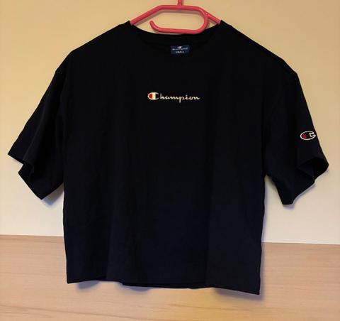 Champion Dunkelblaues Champion Basic T-Shirt mit Logo kurzärmelig Size S