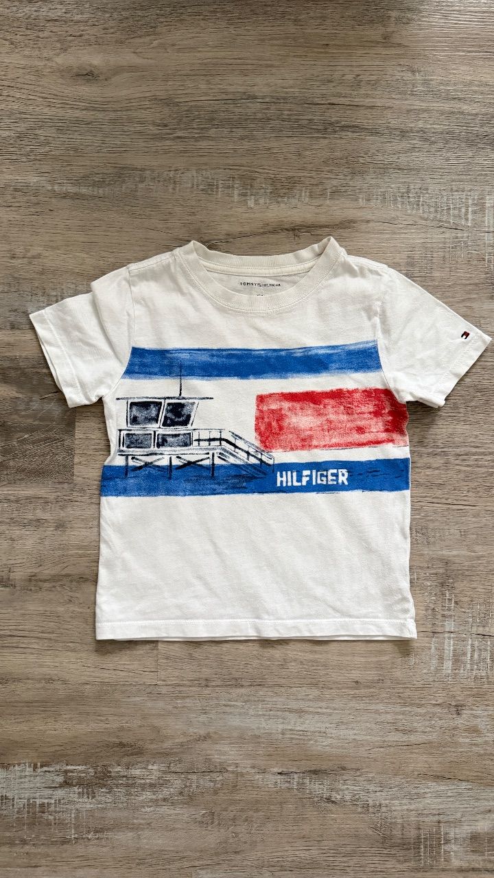 Tommy Hilfiger Weißes Tommy Hilfiger T-Shirt  Size 104