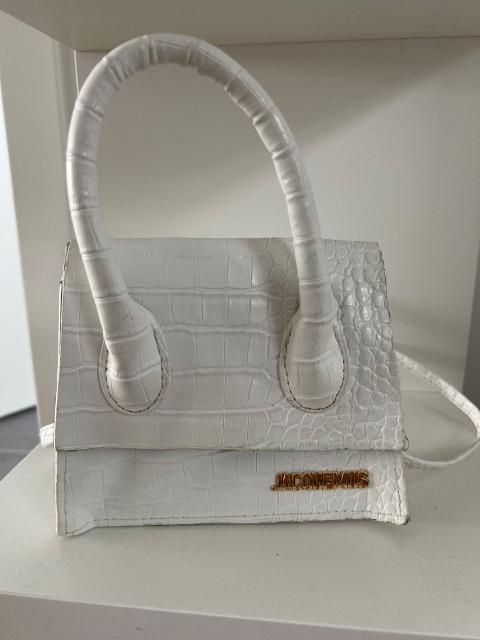 Jacquemus Mini Handtsche Size Klein