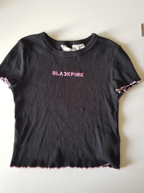 H&M H&M x Blackpink Feinstrick Rib-Shirt / T-Shirt Schwarz Gr. 146/152 Size 146
