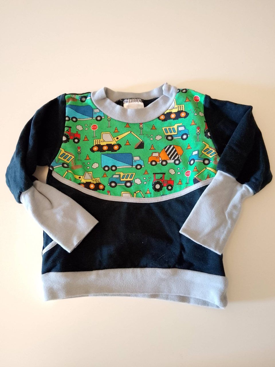 Babauba  Babauba | Pullover / Sweater | Baustelle Fahrzeuge Grün Schwarz | 74 (Kopie) (Kopie) Size 74
