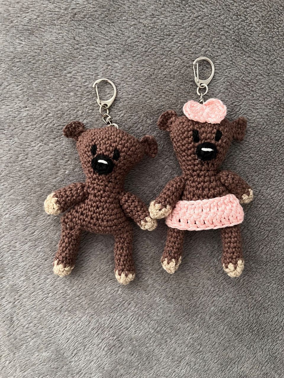 Handmade Gehäkelte Teddy & Lottie Anhänger 