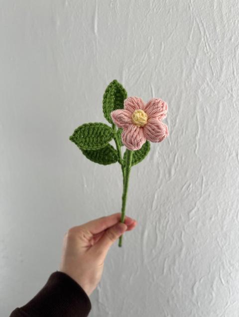 Handmade Gehäkelte Puffer-Blume