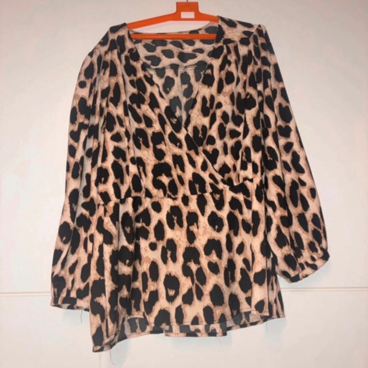 Only Leo Wickelbluse Damen – Animal Print Trendbluse Size L