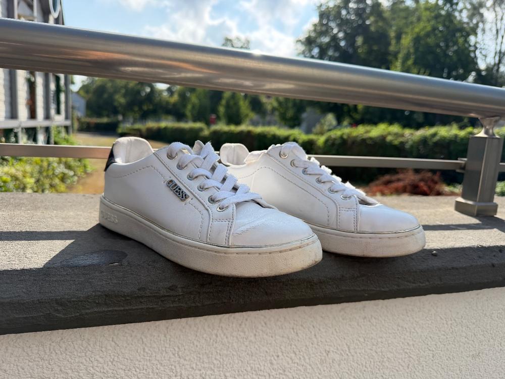 GUESS Sneaker – Weiß