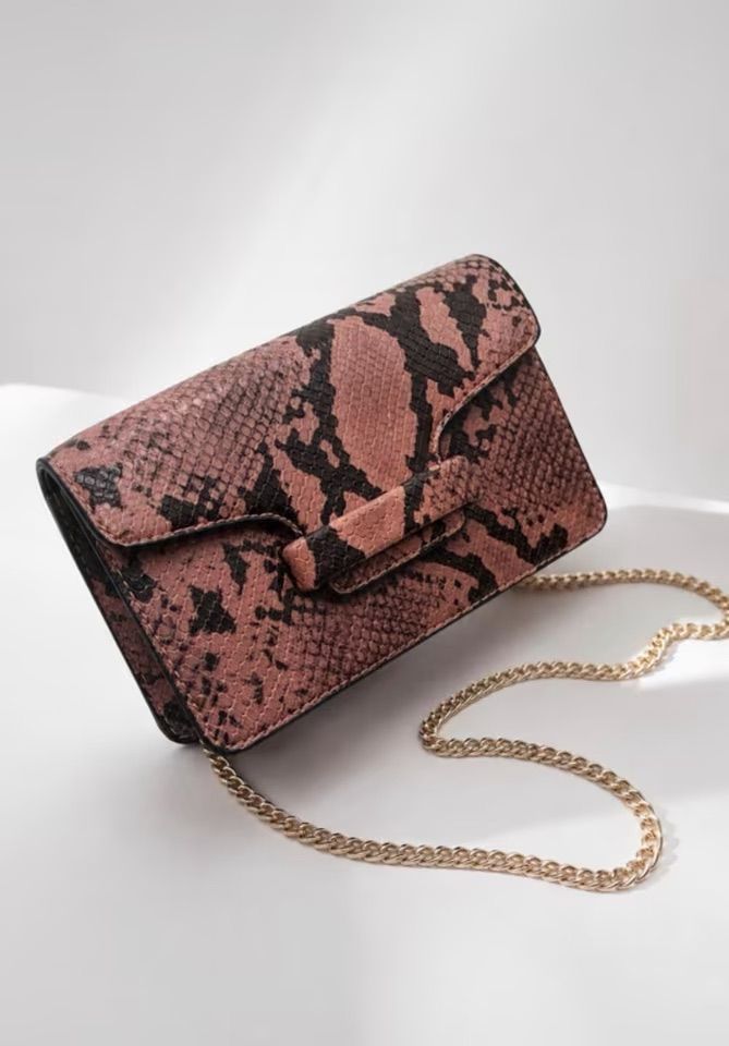 Mango Mango Tasche Kroko Schlange Optik Clutch braun nude soldout