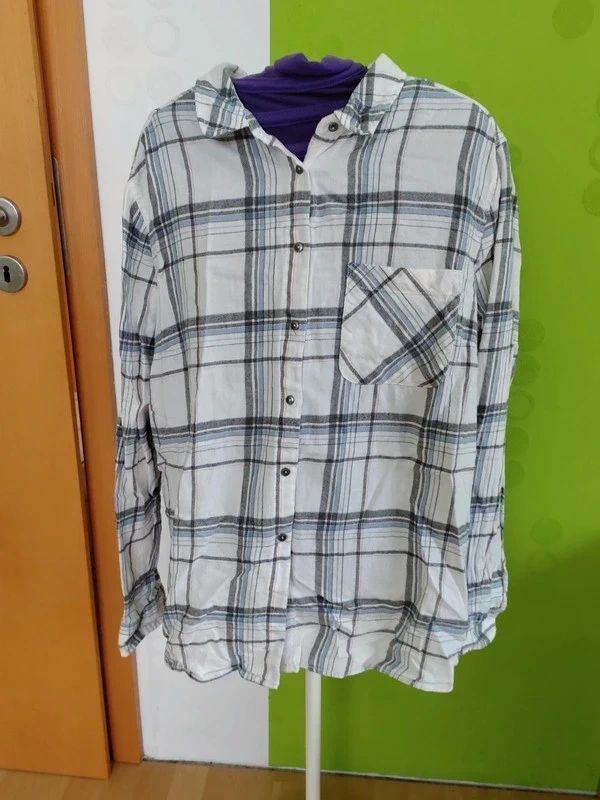 YesStyle Neue karierte Bluse Gr.46 Size 46