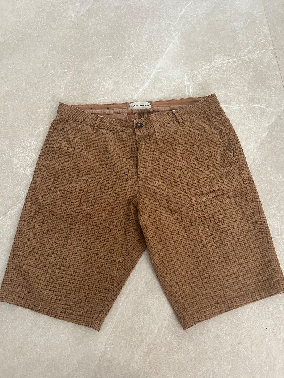Roberta Braune karierte Bermuda Shorts – Roberta Galiffa Size XL