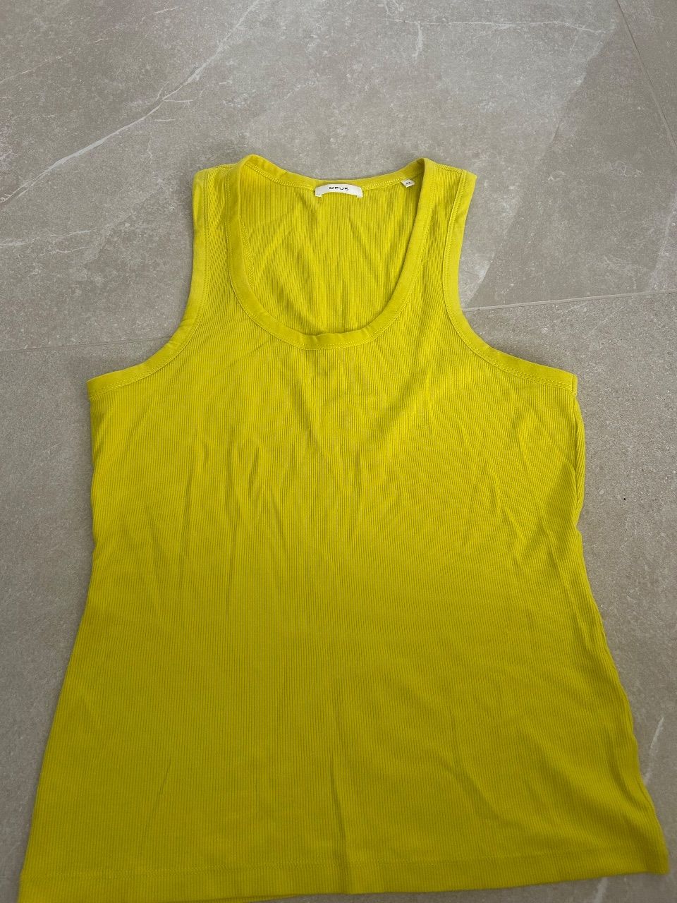 Opus OPUS geripptes Tanktop in Gelb/Grün 💛 Size XL