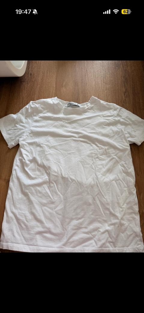 Stradivarius Stradivarius T-Shirt Size S