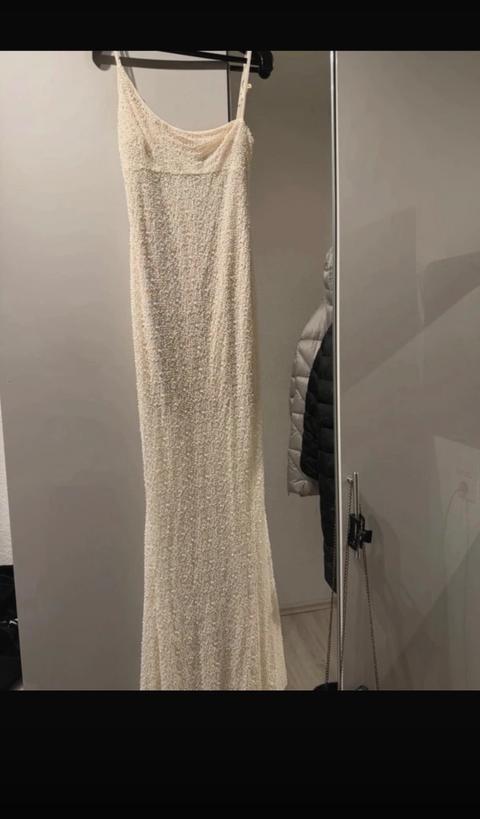 Oh polly Langes Perlen-Abendkleid in Champagner – elegant & figurbetont Size XS