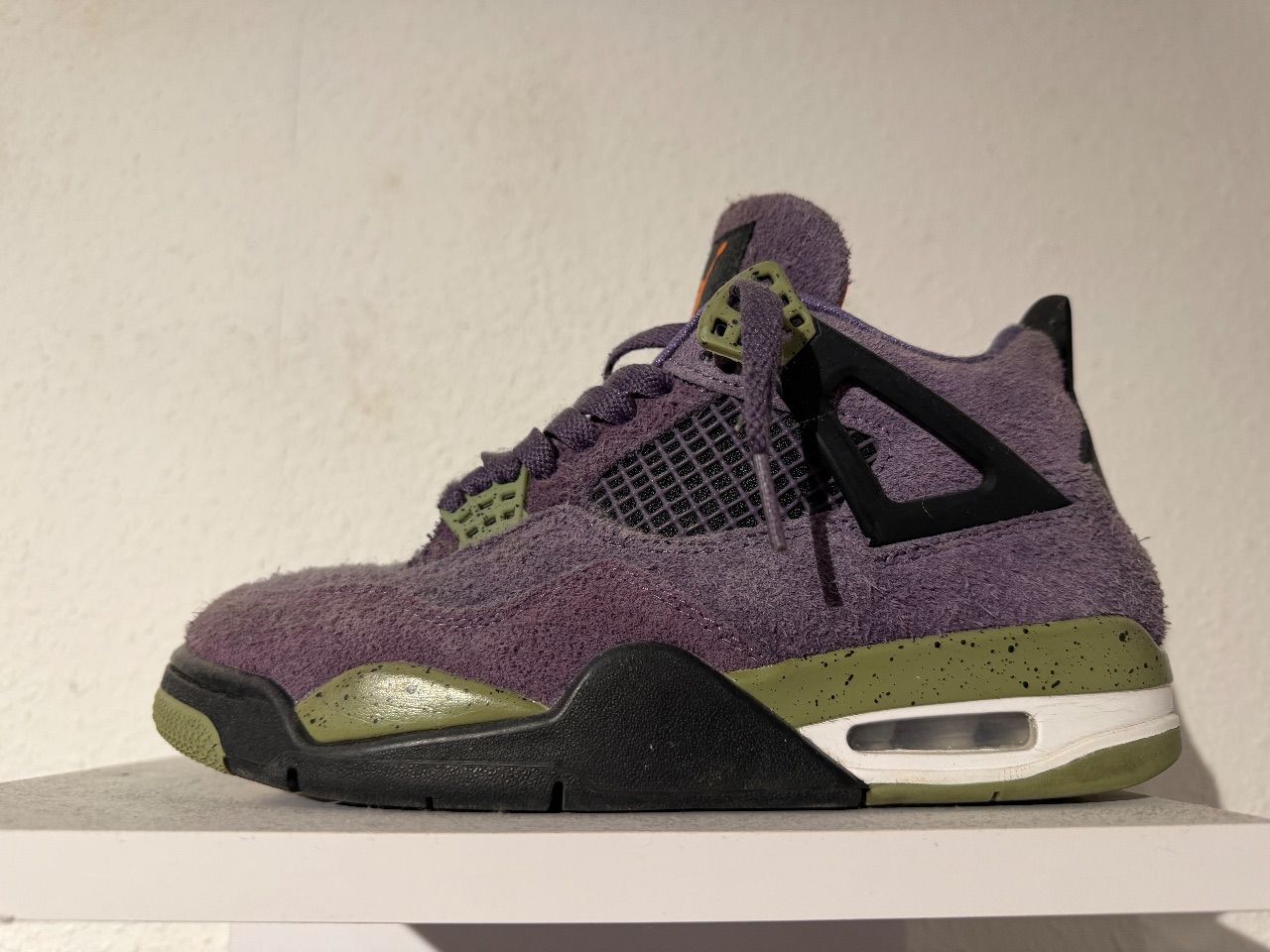 Jordan  Jordan 4 Retro Canyon Purple Size 39