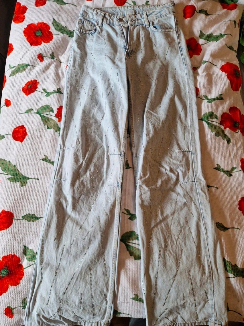 Shein Stylische Wide Leg Jeans mit Strass Details Size S