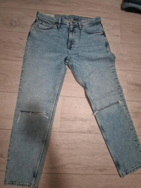 H&M H&m Slim Fit Cropped Jeans Hellblau mit Knie Rissen Gr 32 32 Size W32/L32