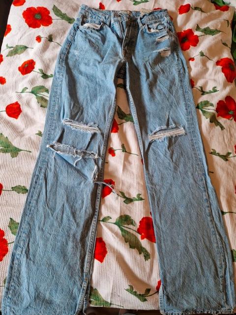 Pull bear Pull Bear Wide Leg Jeans mit Rissen Size S