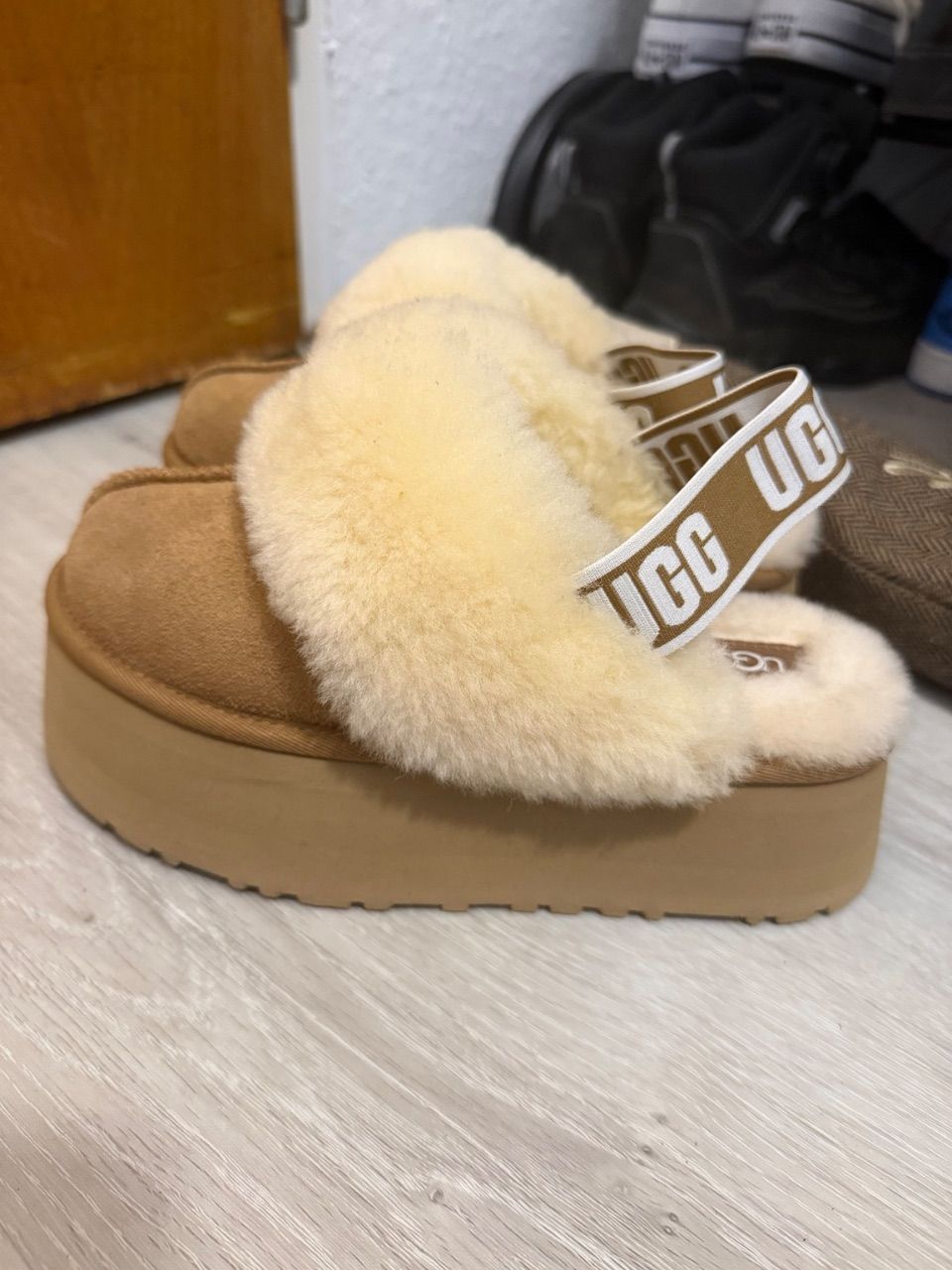 UGG  UGG Platform slingback Hausschuhe  Size 37
