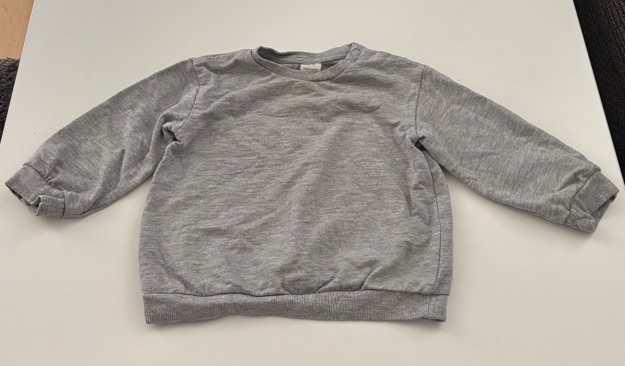 H&M Grauer Pullover Size 86