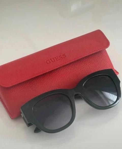 Guess Sonnenbrille