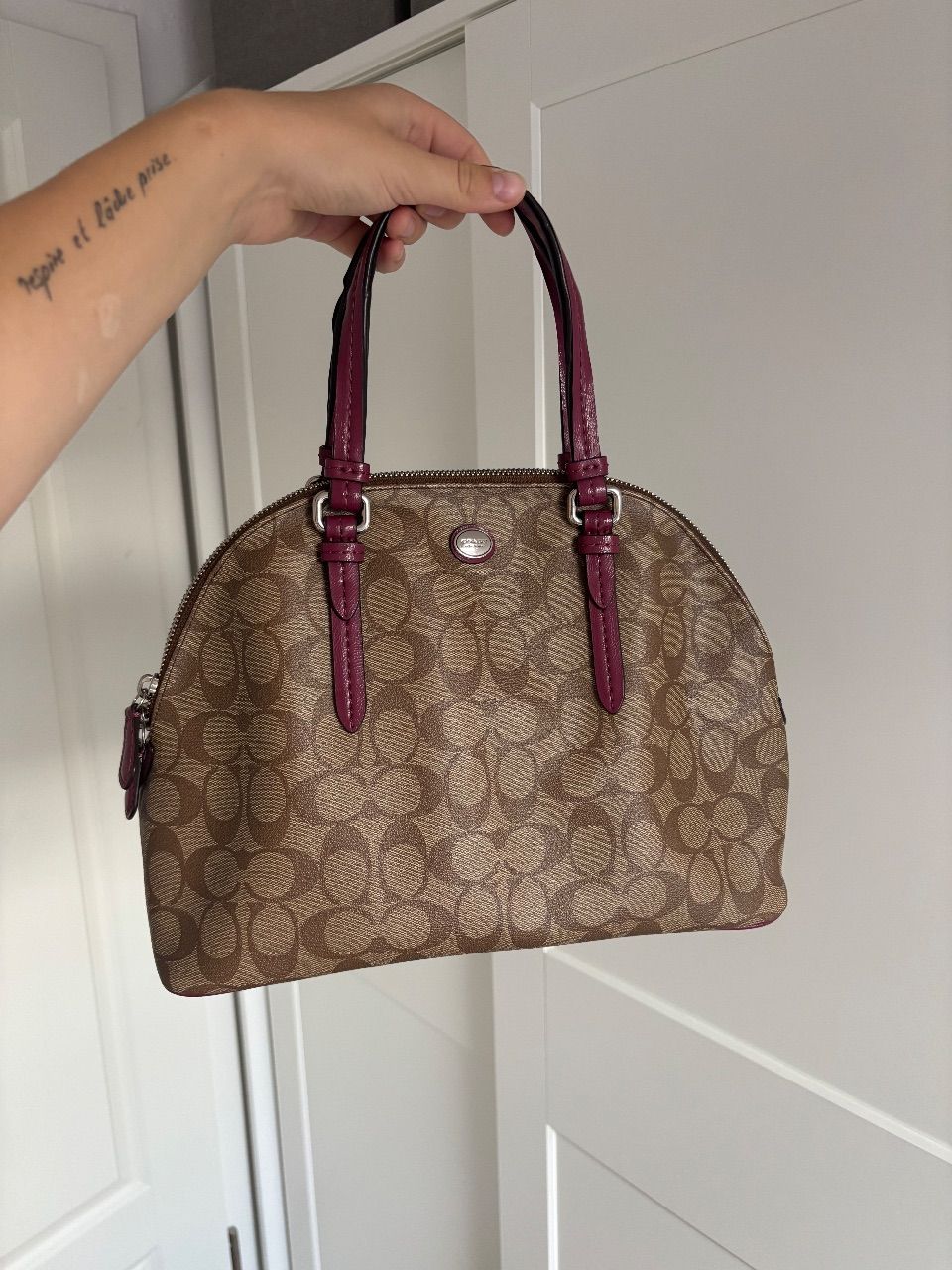 Coach Coach Handtasche mit pinken Details