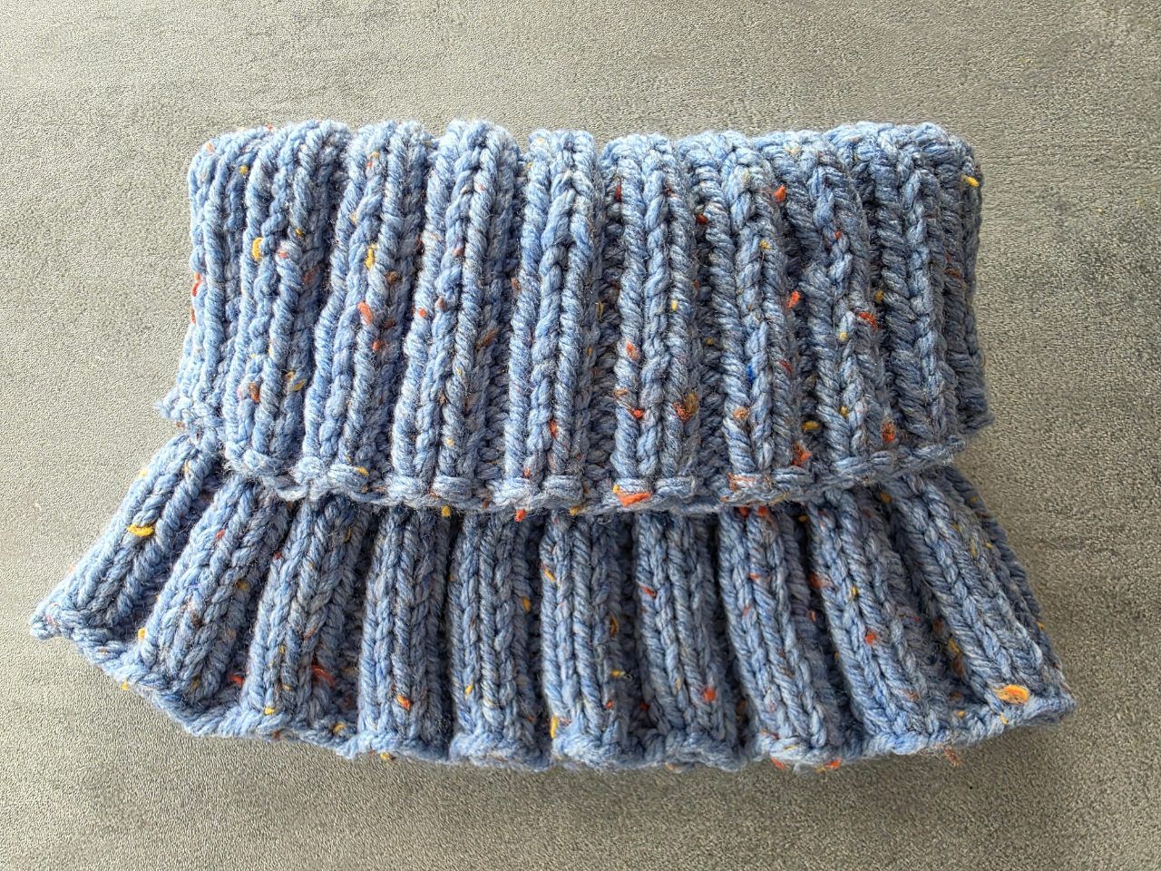 Handmade  Strickschal 