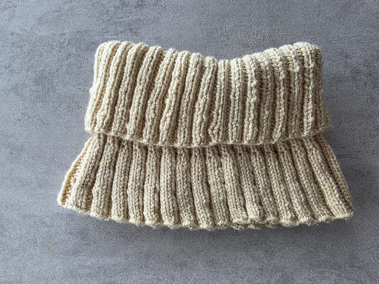 Handmade  Strickschal 