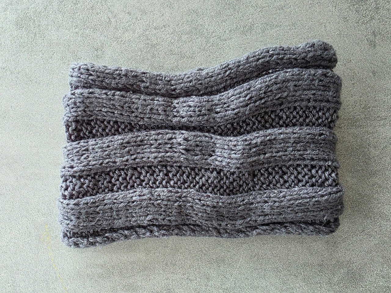 Handmade  Strickschal 