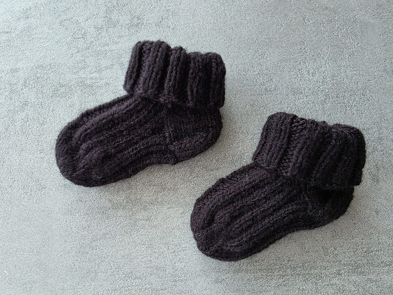 Handmade  Stricksocken Baby 