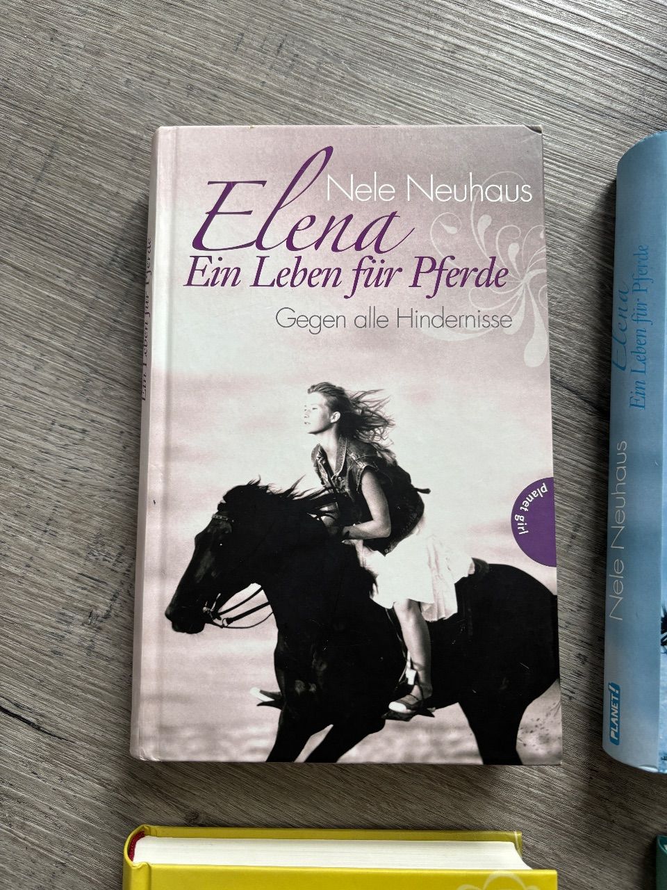 Buchreihe „Elena - Ein Leben für Pferde“ - Nele Neuhaus