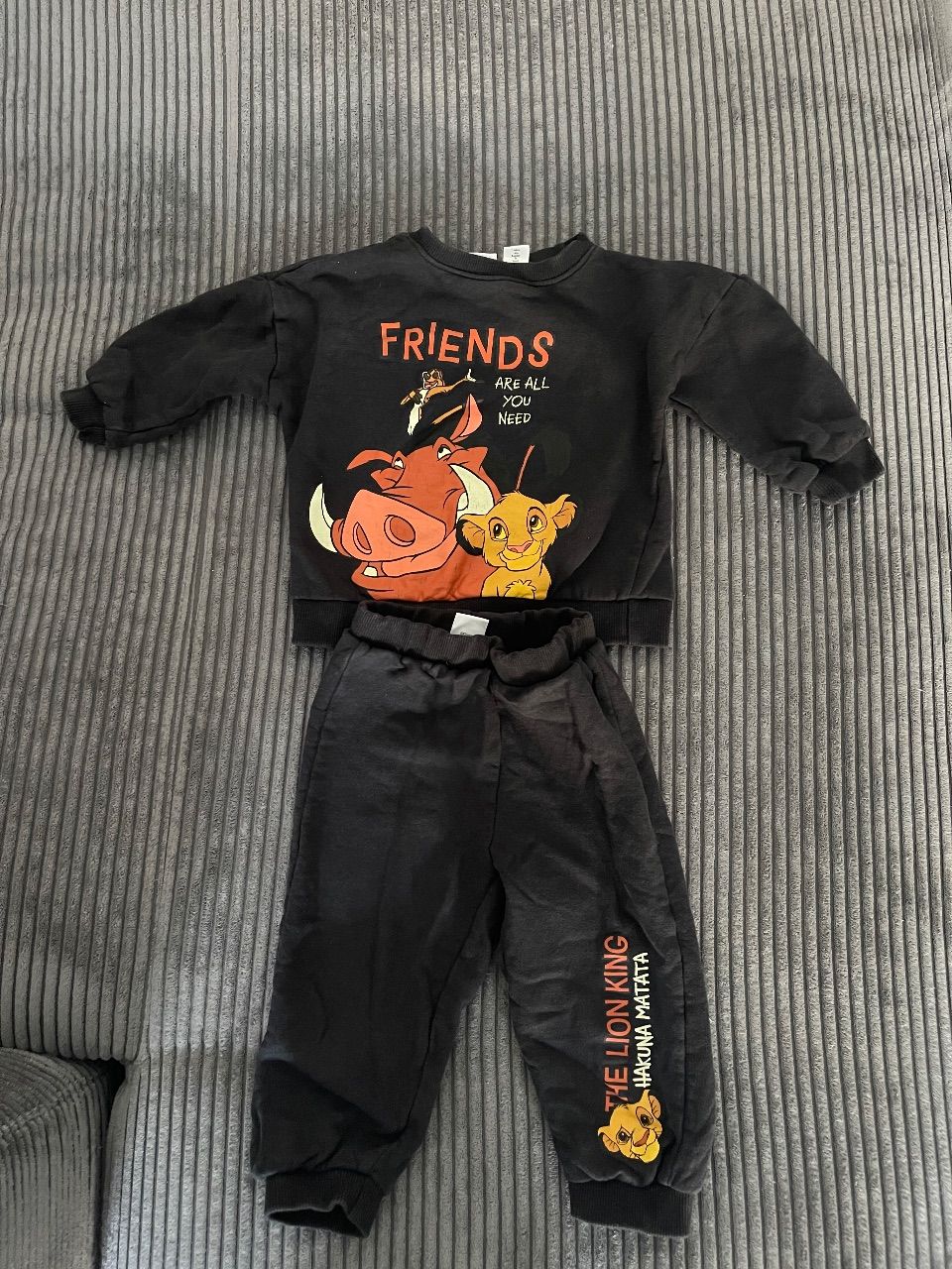 Disney Set aus Hose und Pullover Size 86