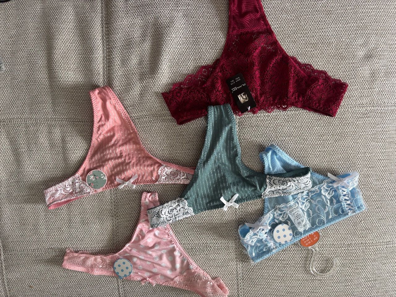 Ohne Marke Strings Slips neu  Size S