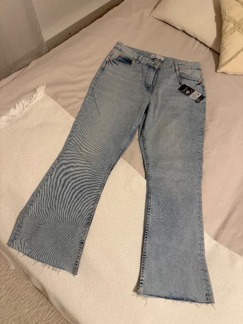 Primark Jeanshose Crop Flare Size 40