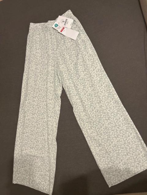 NKD Hellgrüne Viskose Sommer Hose von NKD mit floralem muster🌸 Size XS