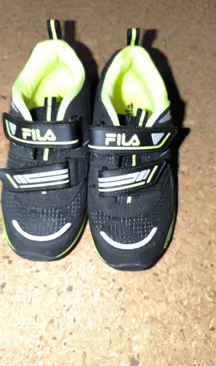 Fila Sneaker der Marke Fila für Kinde Size 28