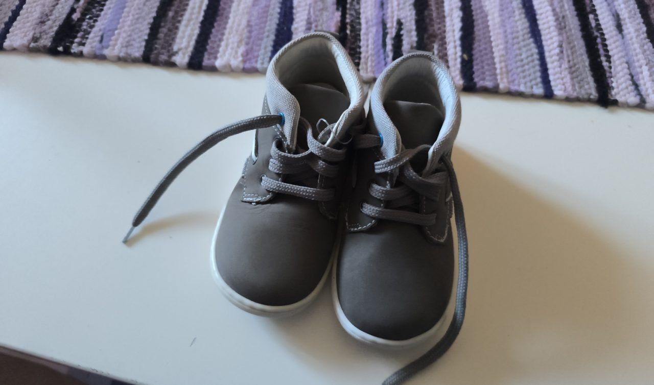 Ohne Marke Kinderschuhe  Size 24