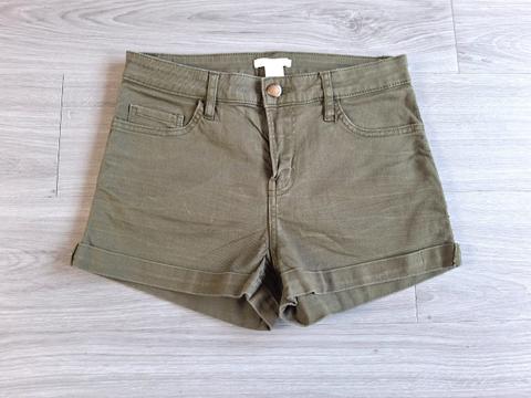 H&M H&M High Waist Jeansshorts Hotpants Shorts Umschlag Khaki XS 34 Size XS
