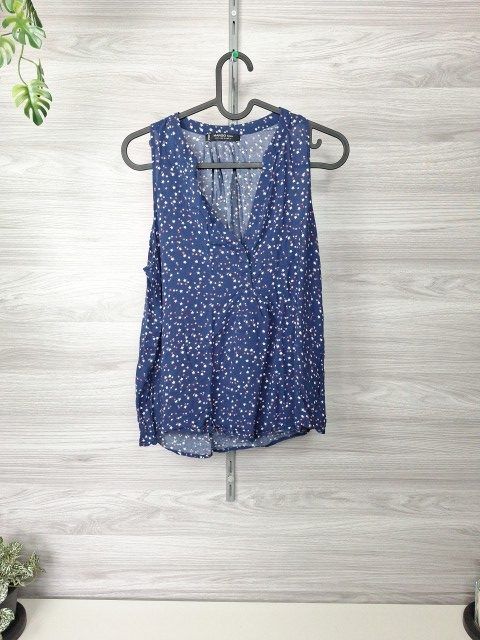 Mango Mango Blusentop Sommertop ärmellos Sternenmuster V-Ausschnitt 36 Size S
