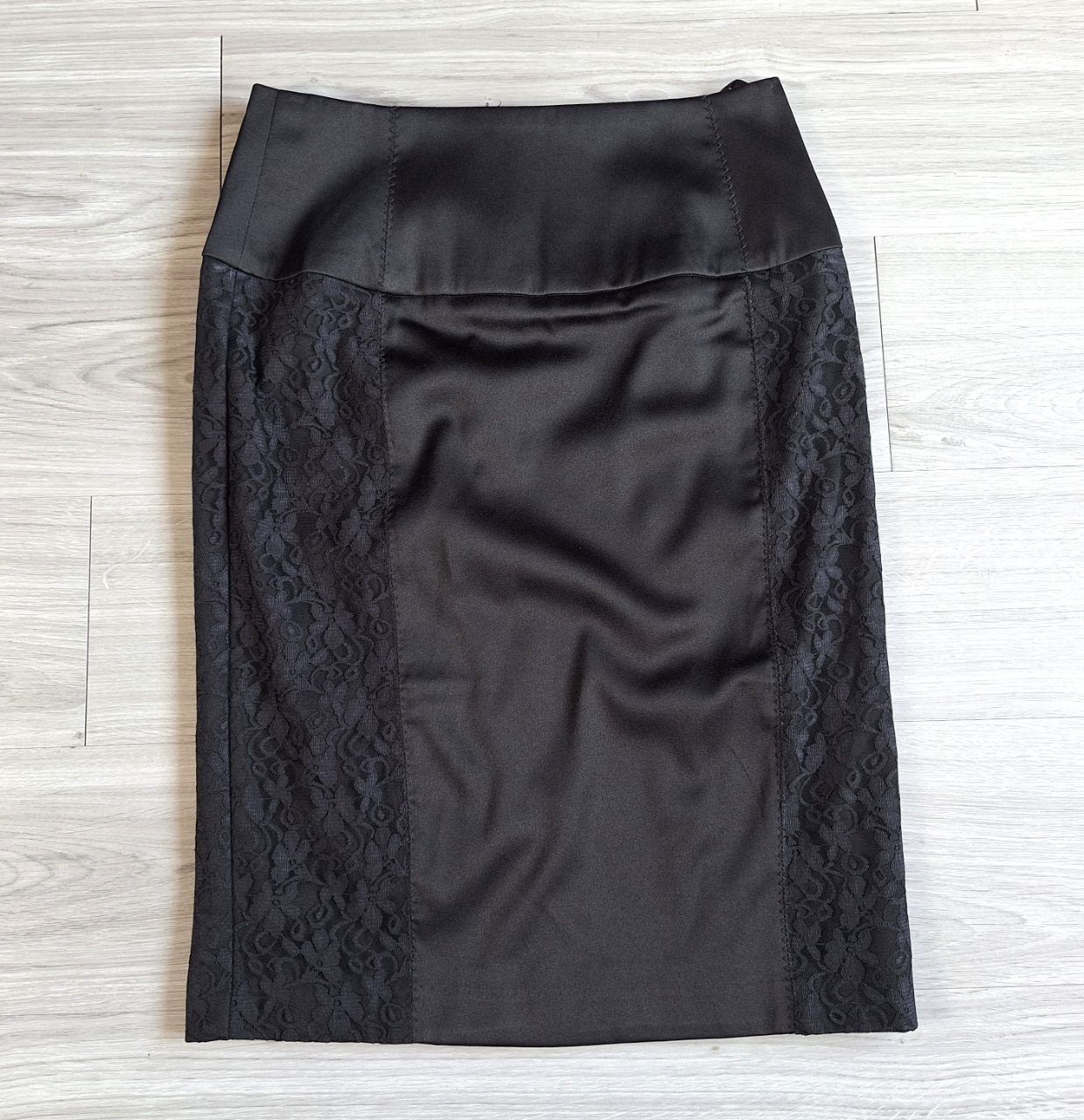 BPC BPC Bleistiftrock Midirock Spitzenrock Kunstlederoptik Schwarz 34 Size XS