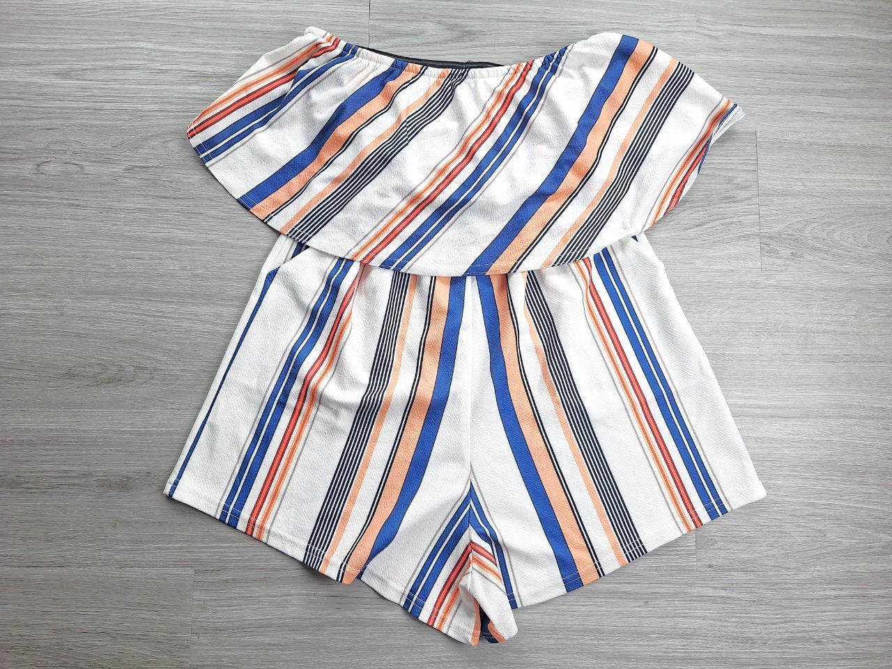 Ohne Marke Bandeau Jumpsuit Playsuit Overall Kurzoverall Volant Streifen 36 Size S