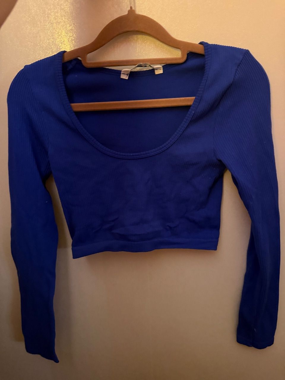 Stradivarius  Blaues langärmliges Bauchfreies Oberteil von stradivarius  Size M
