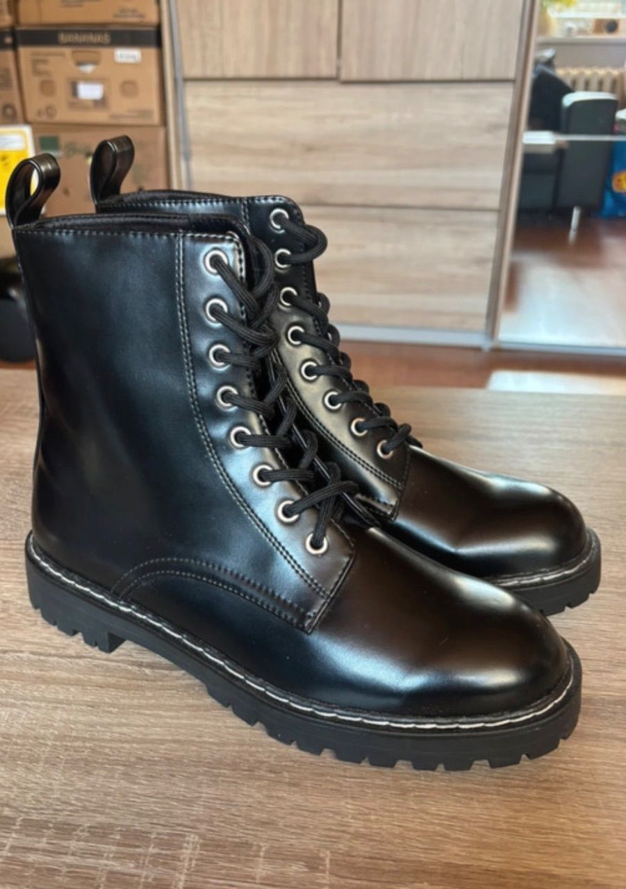 H&M Schwarze Damen Stiefel/ Boots  Size 41