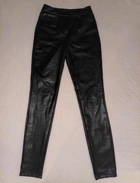 Lederhose schwarz eng