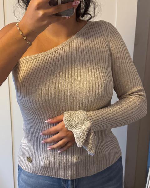 Sahoco One Shoulder Glitzer Stricktop mit Volantärmeln Beige/Champagner Size M