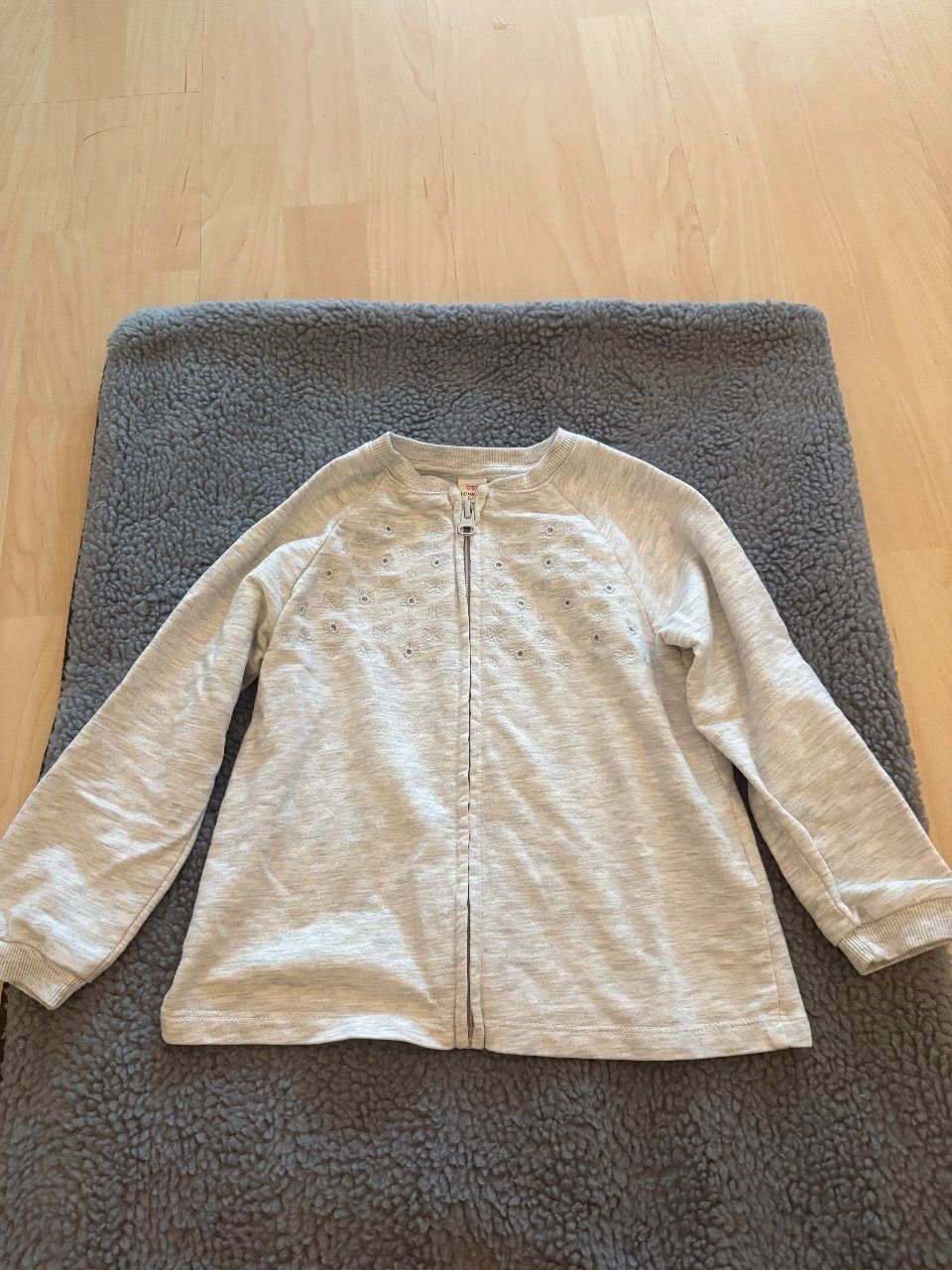 Lc waikiki LC Waikiki Mädchen Sweatjacke Cardigan Grau Gr. 92/98 Blumenstickerei Size 92