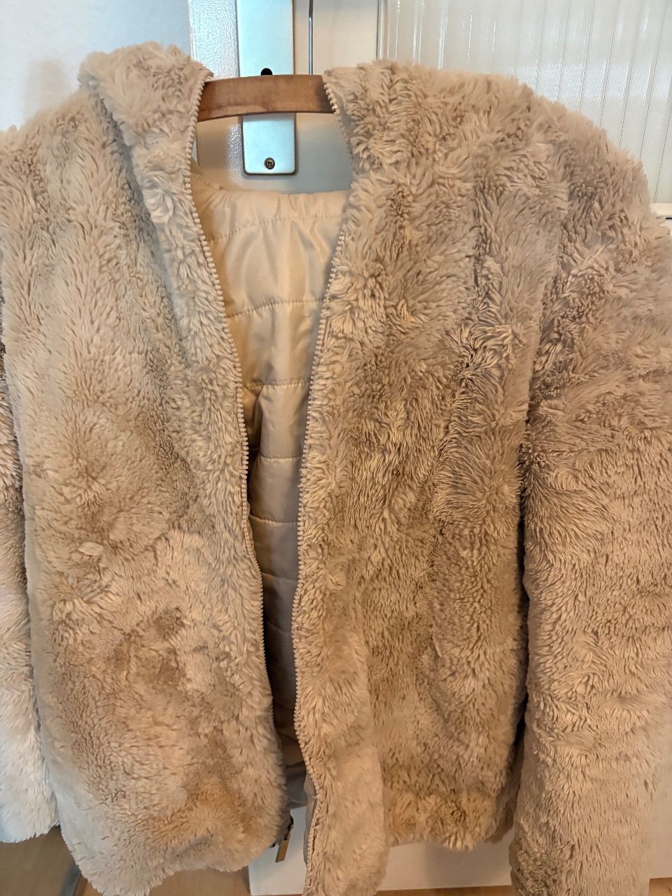 Ohne Marke Wendejacke Steppjacke Teddyjacke Beige mit Kapuze Gr. ca. M/L Size M