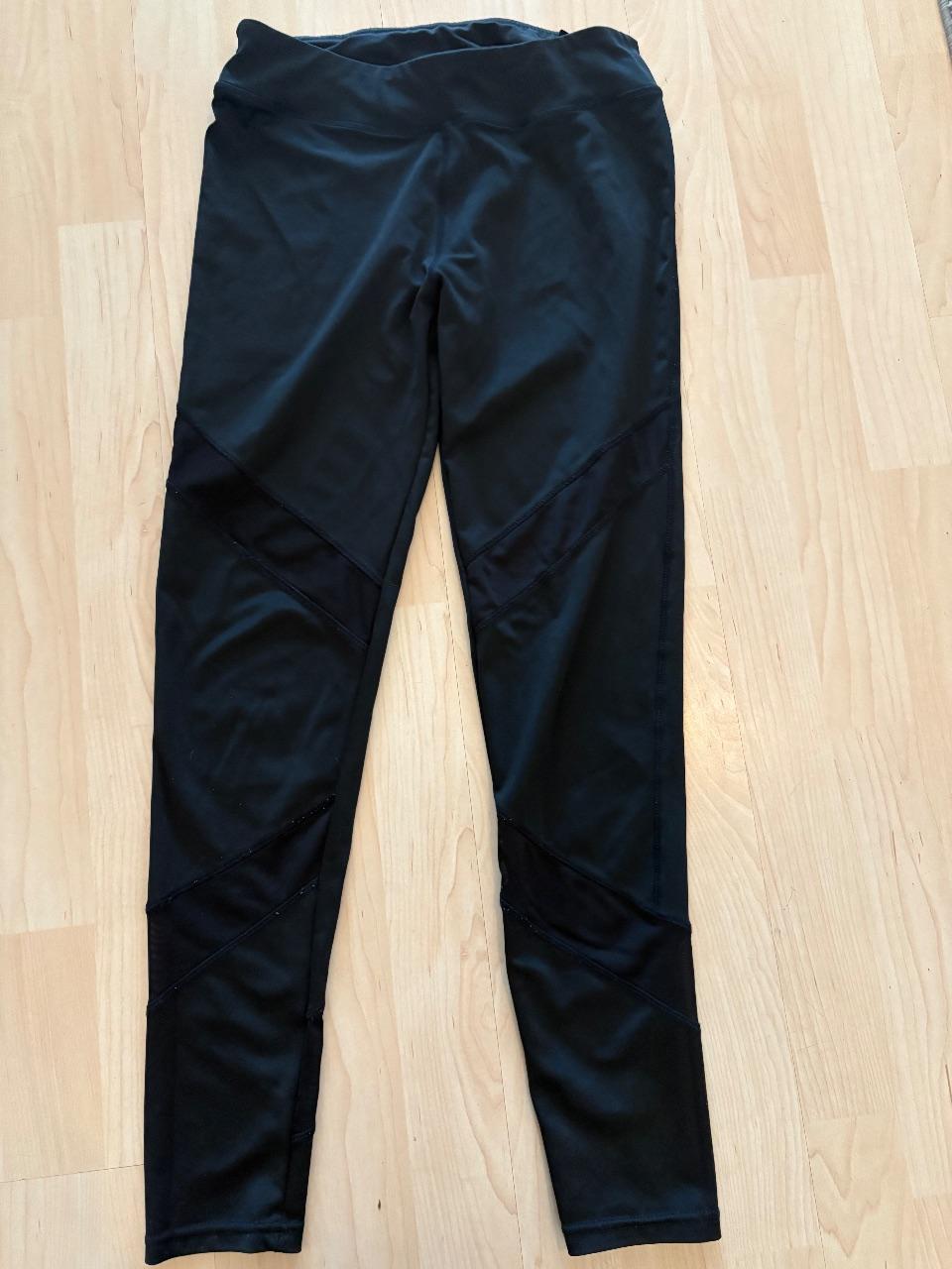 Schwarze Leggings Gr. S mit Mesh Einsätzen