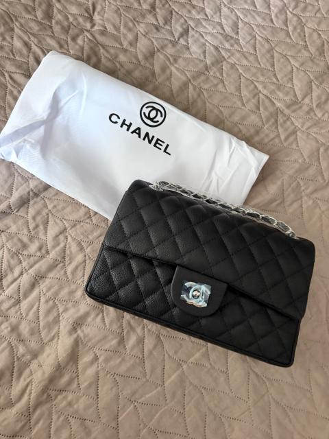 Schwarze Tasche