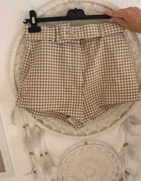 Zara Karierte kurze hose Size M