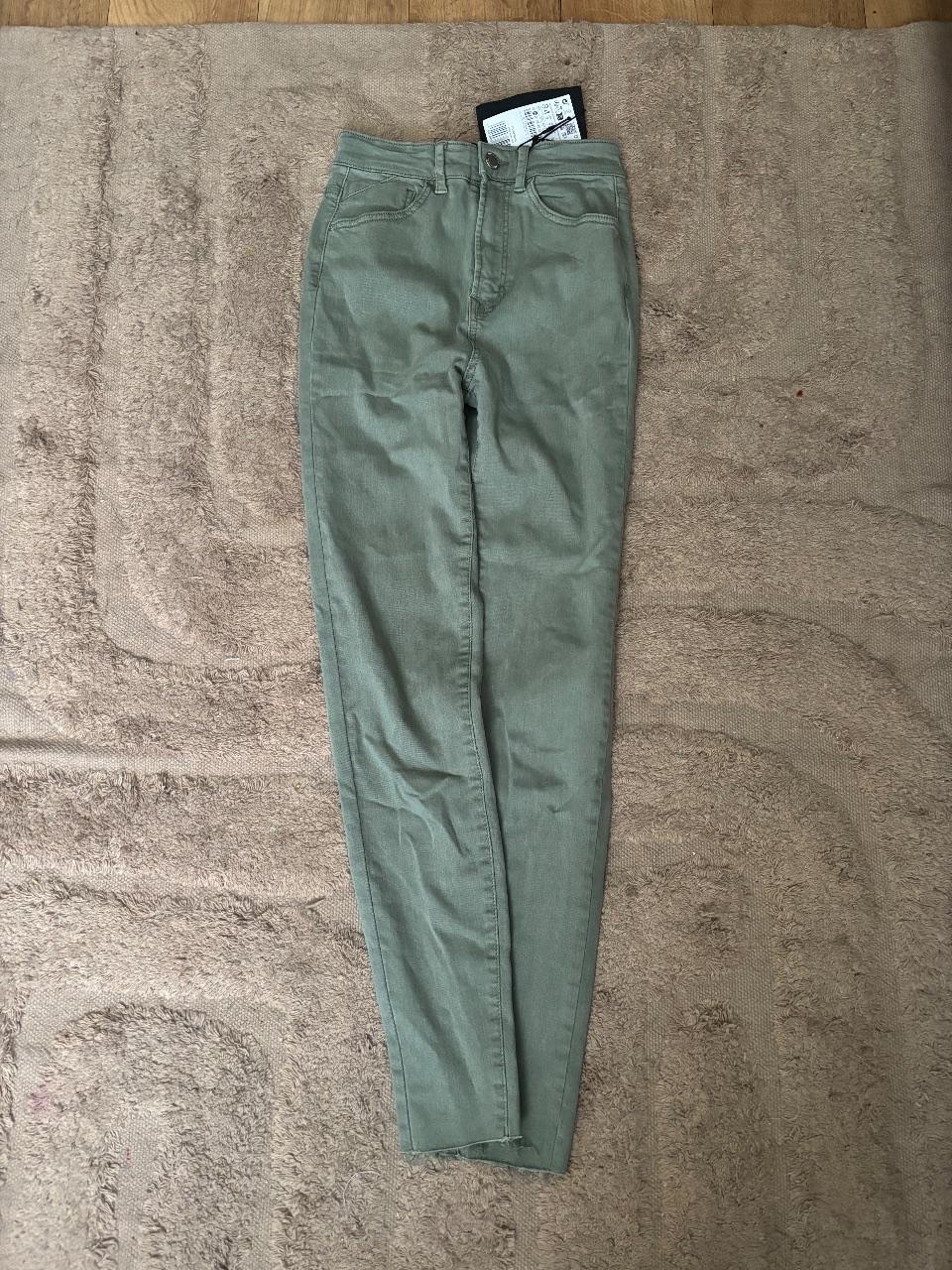 Stradivarius Skinny Jeans Damen Gr.34 NEU